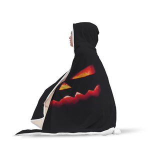 Black Jack-o-Lantern Hooded Blanket - Avion Cuatro